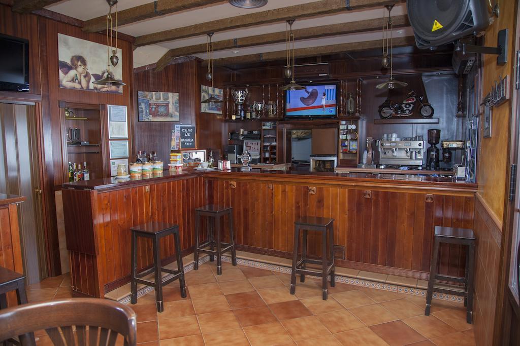 Hostal Pension La Ruta Paterna del Campo Стая снимка