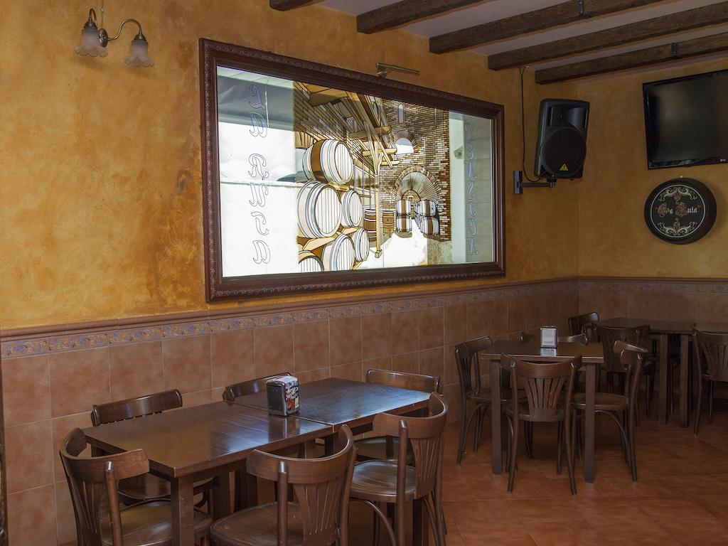 Hostal Pension La Ruta Paterna del Campo Екстериор снимка
