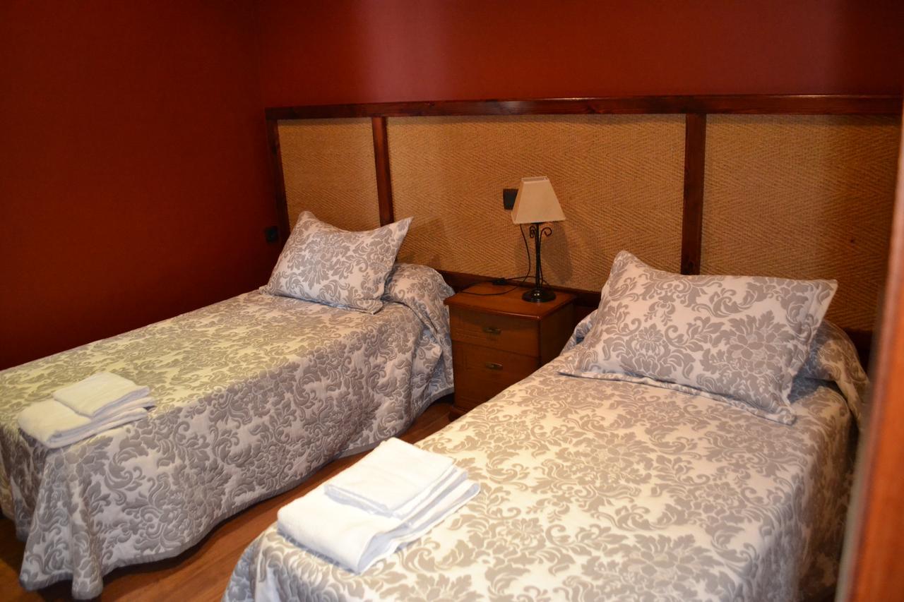 Hostal Pension La Ruta Paterna del Campo Екстериор снимка