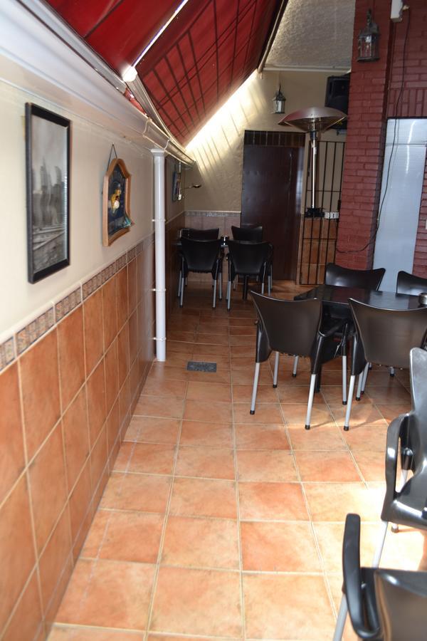 Hostal Pension La Ruta Paterna del Campo Екстериор снимка